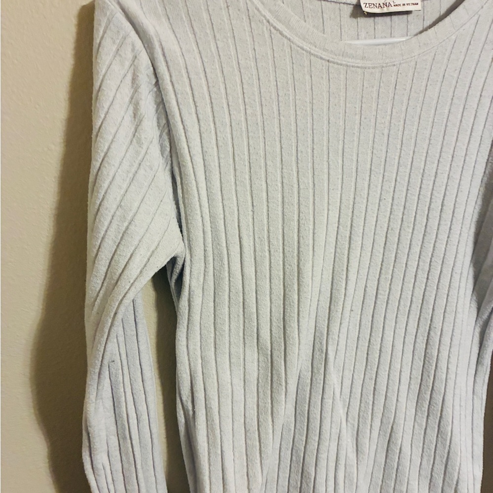 Zenana brand  Ribbed Light white  Long Sleeve Top women’s large